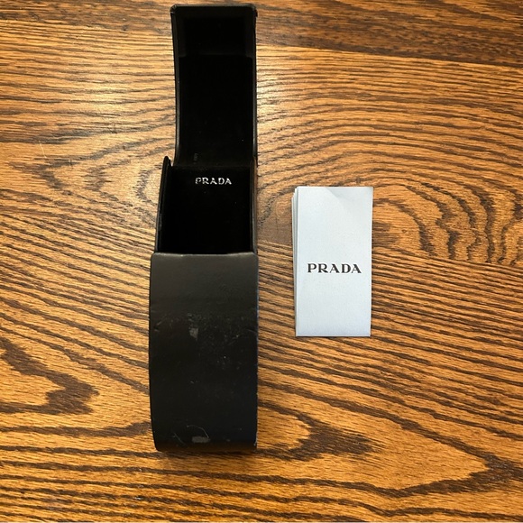 Prada | black sunglasses 🕶️ 😎 - Picture 10 of 13